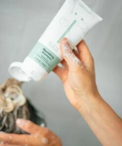 Naïf Combinatie Shampoo & Haarlotion - Babyverzorging - Voordeelverpakking - 2 Stuks - Met Natuurlijke Ingrediënten 9 Naïf Combinatie Shampoo & Haarlotion - Babyverzorging - Voordeelverpakking - 2 Stuks - Met Natuurlijke Ingrediënten -Winkel Voor Babyproducten 1003x1200