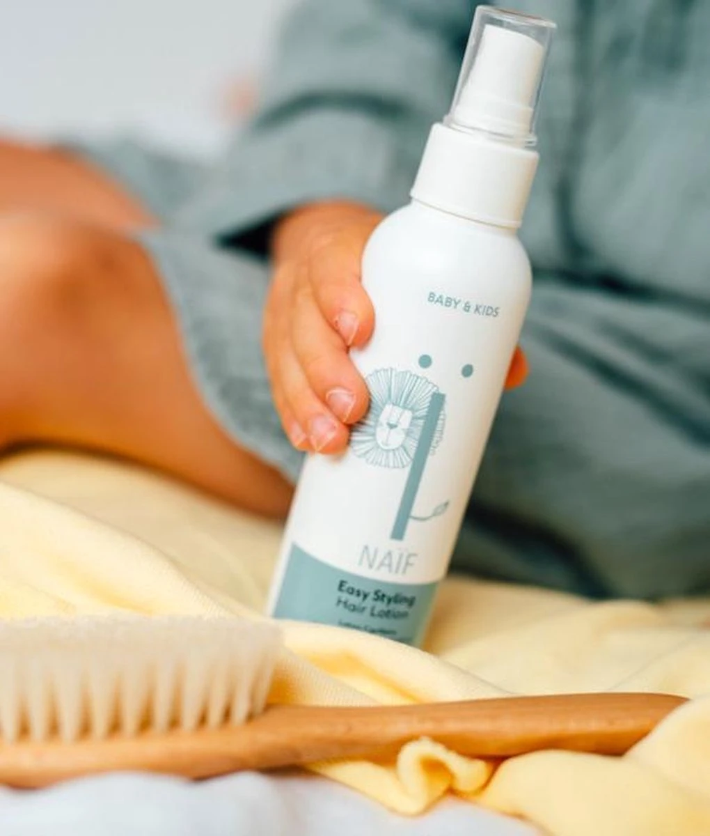 Naïf Combinatie Shampoo & Haarlotion - Babyverzorging - Voordeelverpakking - 2 Stuks - Met Natuurlijke Ingrediënten 6 Naïf Combinatie Shampoo & Haarlotion - Babyverzorging - Voordeelverpakking - 2 Stuks - Met Natuurlijke Ingrediënten - Afbeelding 4