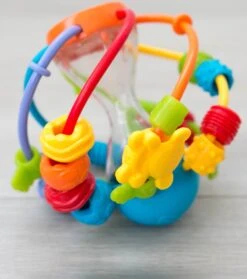 Playgro Speel En Leerbal - Grijp- En Bijtspeelgoed - Klikklak Geluiden - Spiegeltje - Kralen - Cilinder Met Rattelende Ballen -Winkel Voor Babyproducten 1061x1200 4