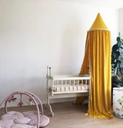 By Baboo Klamboe Baby 245cm - Okergeel - Katoen - Pompons -Winkel Voor Babyproducten 1160x1200 5