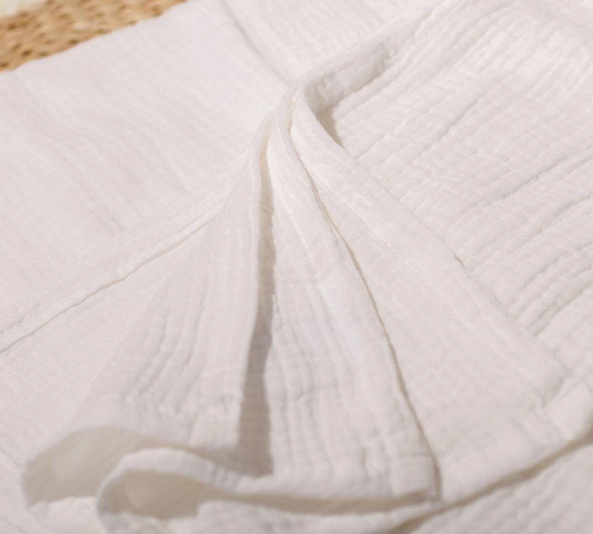 Hydrofiele Doek XL 120x120cm Wit - Luxueuze Kwaliteit - 100% Zacht Katoen - Hydrofiele Luiers - Swaddle - Inbakerdoek - Wikkeldeken- Omslagdoek Baby - Bad 4 Hydrofiele Doek XL 120x120cm Wit - Luxueuze Kwaliteit - 100% Zacht Katoen - Hydrofiele Luiers - Swaddle - Inbakerdoek - Wikkeldeken- Omslagdoek Baby - Bad - Afbeelding 2