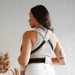 ROOKIE Baby Premium Draagzak- Design Buikdrager - Comfortabel En Ergonomisch - Pasgeboren Babydrager - Peuterdrager - Biologisch Katoen - Super Zacht - Unisex: Voor Mama En Papa (Leoprint Beige) -Winkel Voor Babyproducten 1200x1198 70