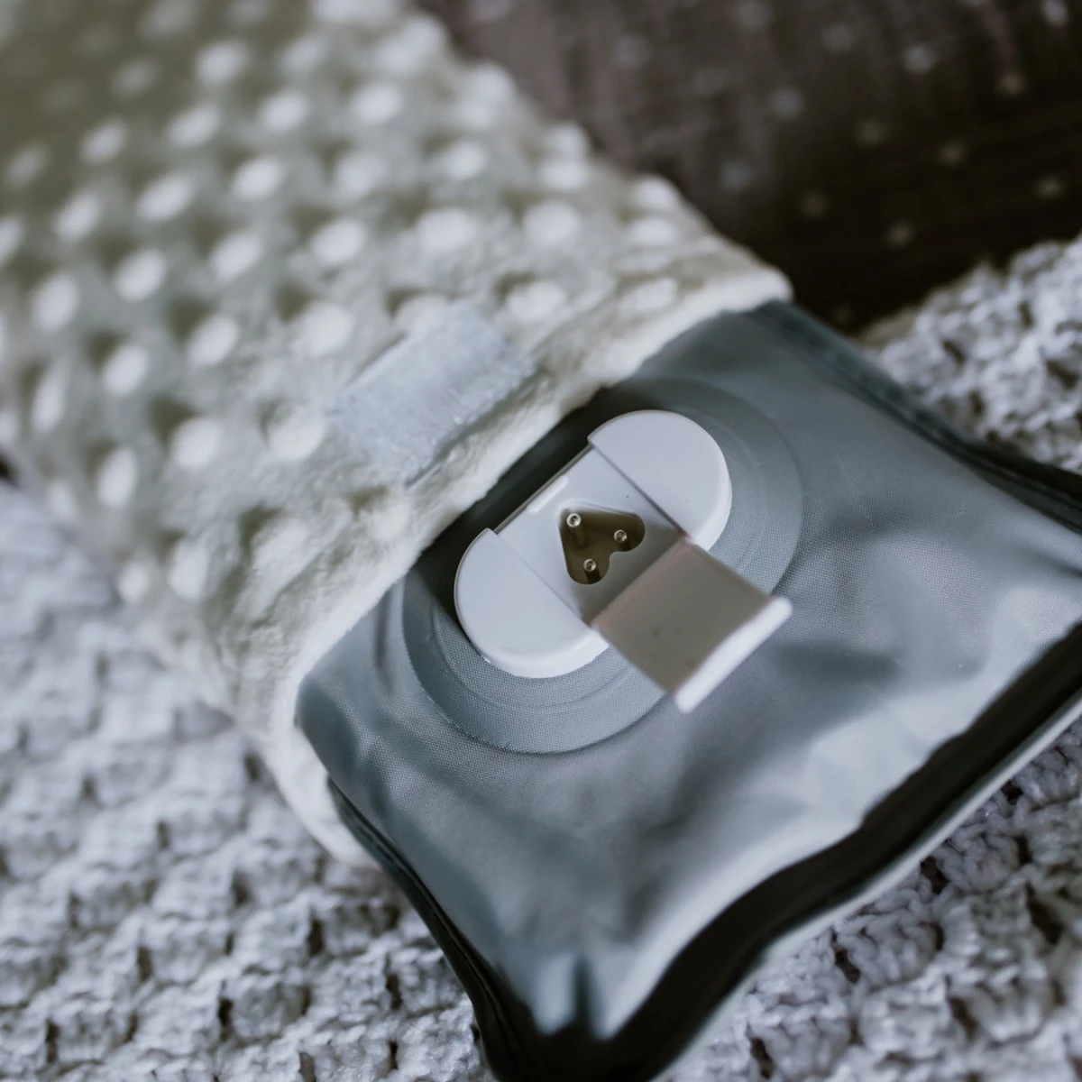 A3 Baby & Kids Soozly Elektrische Warmwater Babykruik Inclusief Witte Kruikenzak 13 A3 Baby & Kids Soozly Elektrische Warmwater Babykruik Inclusief Witte Kruikenzak - Afbeelding 11