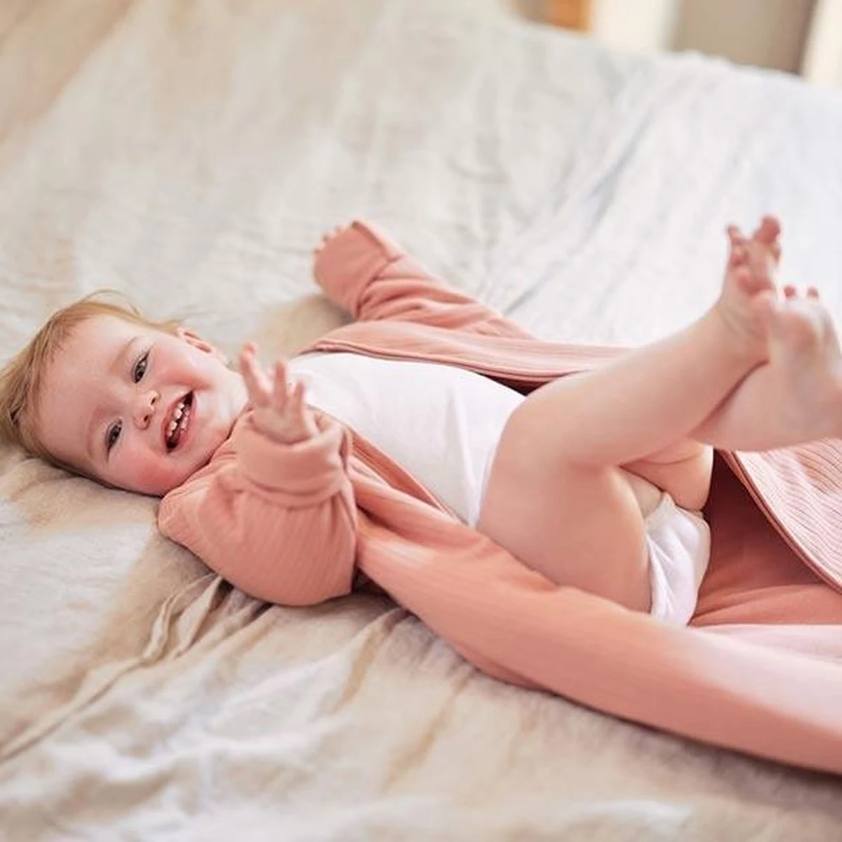 Jollein Baby Baby Winterslaapzak Met Afritsbare Mouw 90cm Basic Stripe - Rosewood 7 Jollein Baby Baby Winterslaapzak Met Afritsbare Mouw 90cm Basic Stripe - Rosewood - Afbeelding 5