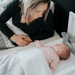 Bebies First Co-sleeper Wieg Wit Set | Inclusief Wiegmatras + Meyco Hoeslaken -Winkel Voor Babyproducten 1200x1200 1362