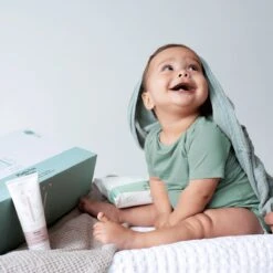 Naïf Plasticvrije Billendoekjes - Voordeelverpakking Box 8 Stuks - 54 Doekjes Per Pak - Met Natuurlijke Ingrediënten -Winkel Voor Babyproducten 1200x1200 180