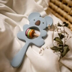 Merkloos Bijtring - Rammelaar - Babys - Speelgoed - Babyspeelgoed - Kraamcadeau - Siliconen - BPA Vrij - Blauw -Winkel Voor Babyproducten 1200x1200 2066