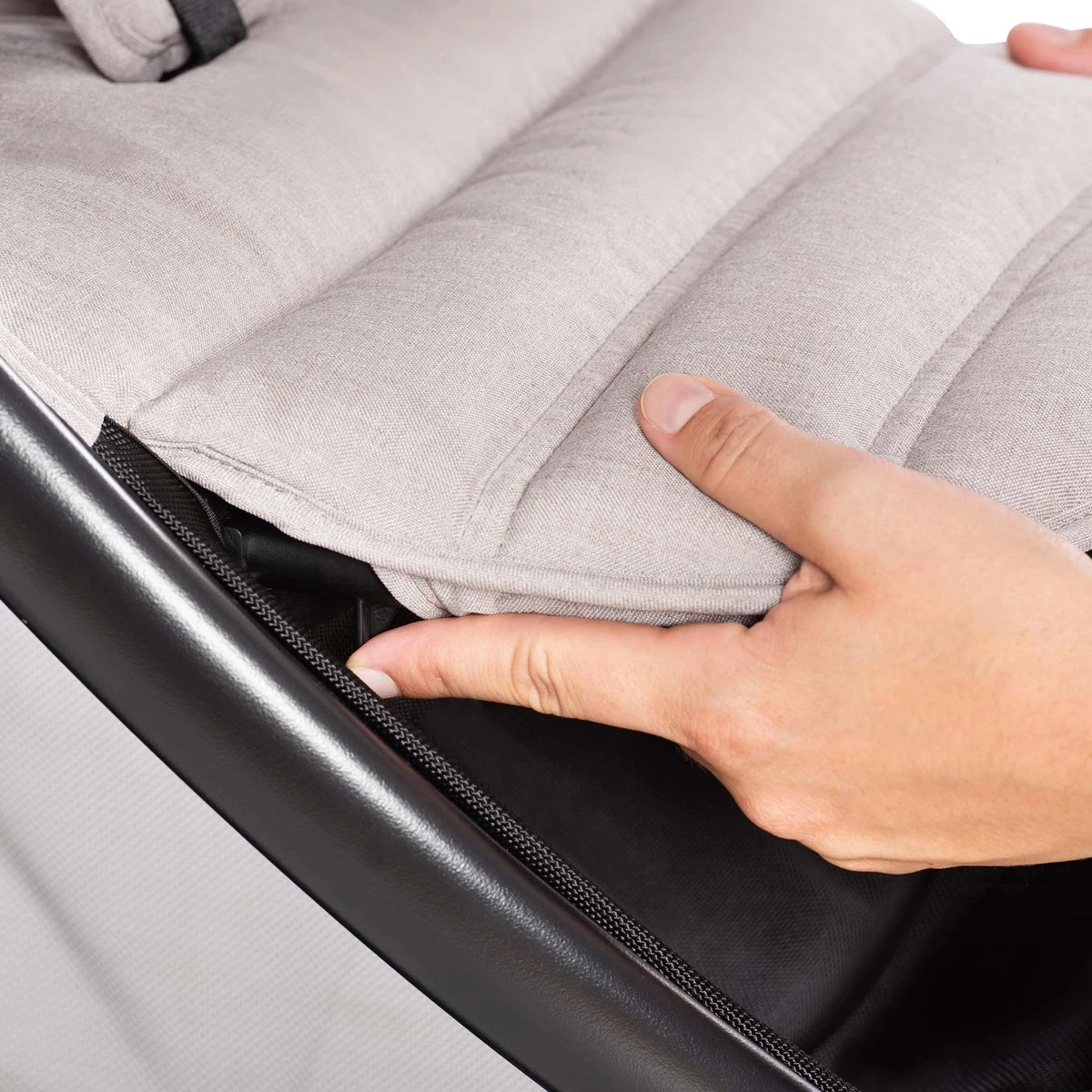 Hauck UpTown Buggy - Met één Hand Opvouwbaar - Beige 9 Hauck UpTown Buggy - Met één Hand Opvouwbaar - Beige - Afbeelding 7