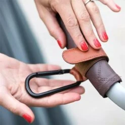 Jinius ® - Boodschappen Haak - Kinderwagen Tassenhaakjes - Haakjes Voor Tassen - Buggy Haakjes - Bruin - Set Van 2 -Winkel Voor Babyproducten 1200x1200 2538