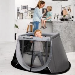 AeroMoov Instant Travel Cot Reisbed - Grey Rock -Winkel Voor Babyproducten 1200x1200 2580