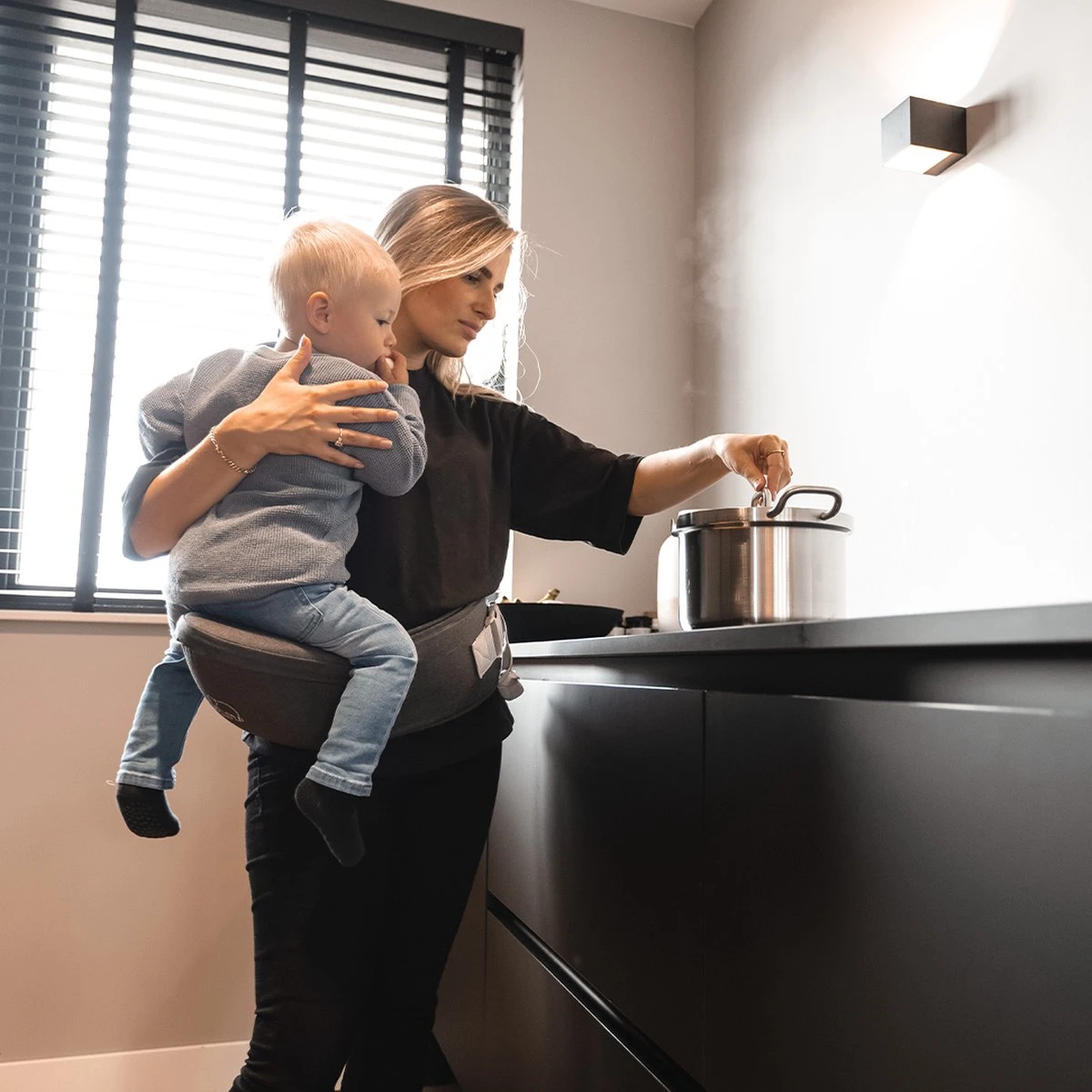 Deryan Pack Basic Luxe Heupdrager - Baby En Peuter Heupzitje - Draagzak Grijs 5 Deryan Pack Basic Luxe Heupdrager - Baby En Peuter Heupzitje - Draagzak Grijs - Afbeelding 3