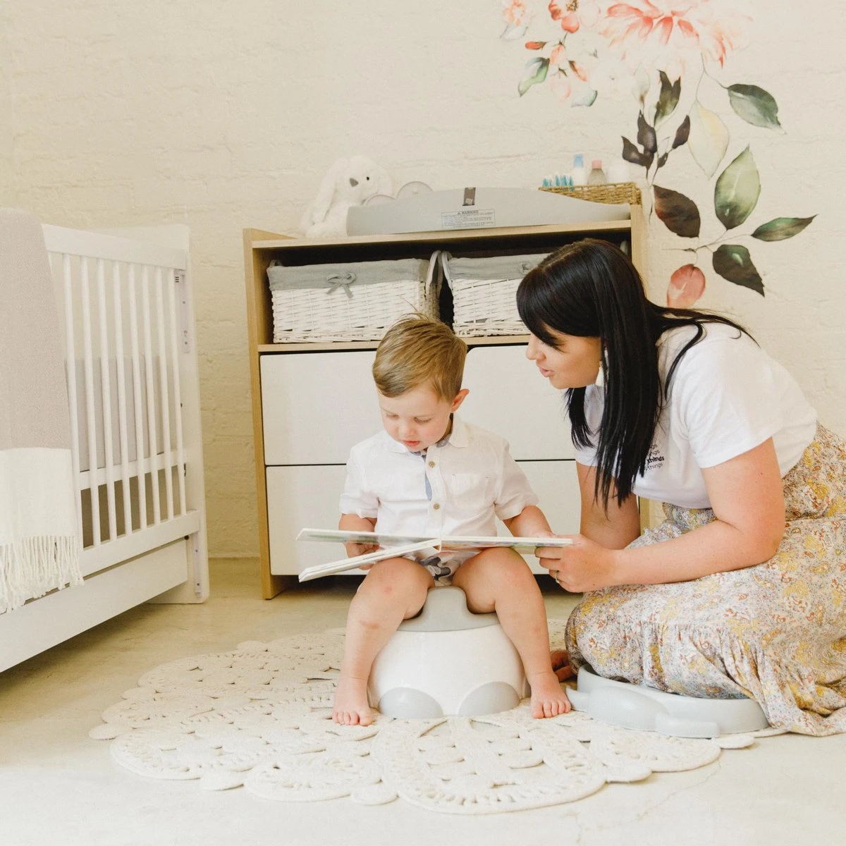 Bumbo Step 'n Potty Powder Blue -Toilet Trainer- Brilverkleiner Met Opstapje -Toilet Bril Zitje - 3 In 1 WC Potje - WC Verkleiner - WC Zindelijkheids Training Voor Jongens/Meisjes - Urinoirs Voor Kind/Peuter Van 2 Tot 7 Jaar - Wit Met Blauw 6 Bumbo Step 'n Potty Powder Blue -Toilet Trainer- Brilverkleiner Met Opstapje -Toilet Bril Zitje - 3 In 1 WC Potje - WC Verkleiner - WC Zindelijkheids Training Voor Jongens/Meisjes - Urinoirs Voor Kind/Peuter Van 2 Tot 7 Jaar - Wit Met Blauw - Afbeelding 4