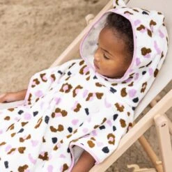 Swim Essentials - Strandponcho Offwhite Panterprint - Poncho's -Winkel Voor Babyproducten 1200x1200 964
