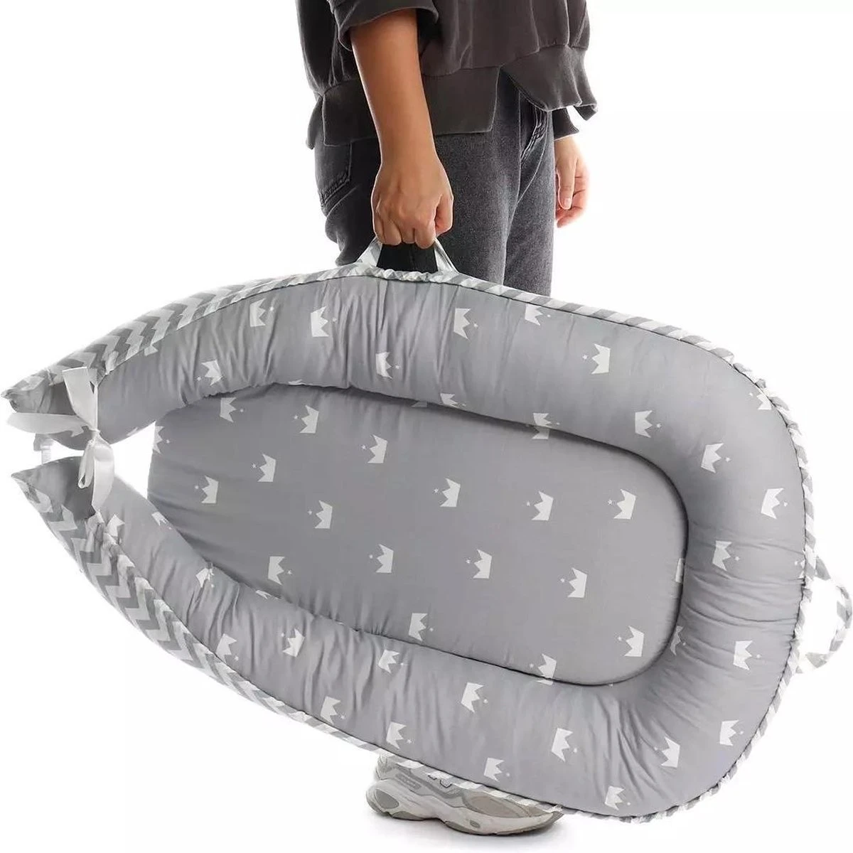 Buxibo Babynestje - Omkeerbare Babynest - Co-Sleeper/Bedbumper - Veilig Slapen - 88x53cm - Grijs 8 Buxibo Babynestje - Omkeerbare Babynest - Co-Sleeper/Bedbumper - Veilig Slapen - 88x53cm - Grijs - Afbeelding 6