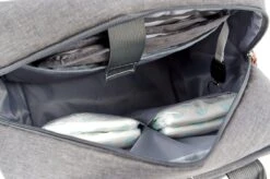 Brisby Slijtvaste Luiertas – Verzorgingstas – Met Buggymontage - Lichtgrijs -Winkel Voor Babyproducten 1200x799 75