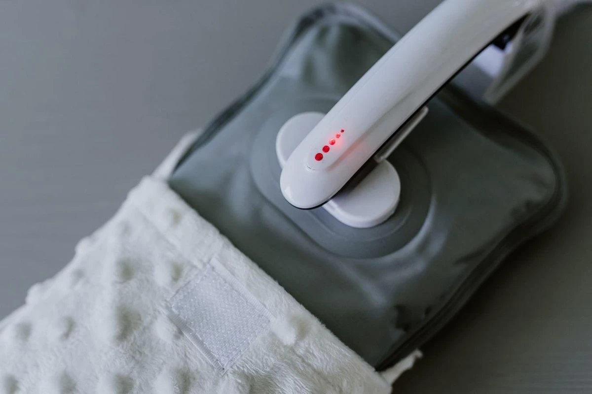 A3 Baby & Kids Soozly Elektrische Warmwater Babykruik Inclusief Witte Kruikenzak 5 A3 Baby & Kids Soozly Elektrische Warmwater Babykruik Inclusief Witte Kruikenzak - Afbeelding 3