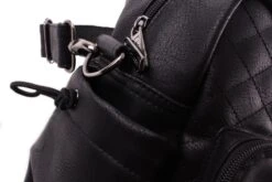 Kidzroom Vision Of Love Luiertas - Zwart - Verschoonmatje - Verstelbare Schouderband -Winkel Voor Babyproducten 1200x800 327