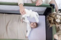 Qute Campingbed Q-sleep Olijfgroen/zwart -Winkel Voor Babyproducten 1200x800 382