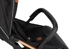 MoMi Wandelwagen Estelle - Zwart -Winkel Voor Babyproducten 1200x800 437