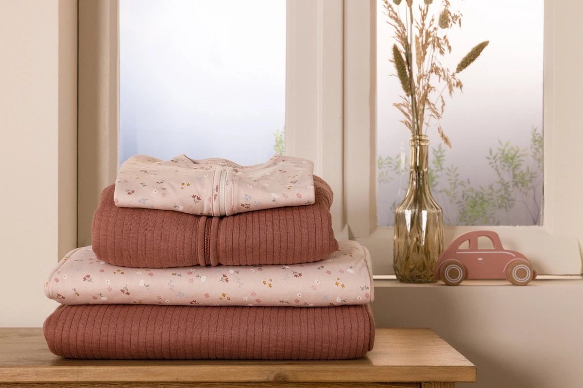 Little Dutch Swaddle Doek 120 X 120 Little Pink Flowers 5 Little Dutch Swaddle Doek 120 X 120 Little Pink Flowers - Afbeelding 3