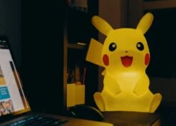 Teknofun Pokemon - LED Lamp 40 Cm - Zittende Pikachu 22 Teknofun Pokemon - LED Lamp 40 Cm - Zittende Pikachu -Winkel Voor Babyproducten 1200x860 1