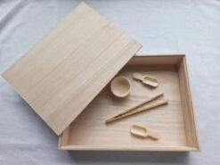 Merkloos Speelbak Incl. Deksel & Accessoires - Montessori Sensomotorisch Open-ended - Fijne Motoriek Rijst Kinetisch Zand Speelzand Sensory Speelrijst Speelgoed - Speel Goed Bak Open End -Winkel Voor Babyproducten 1200x899 6