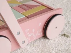 Little Dutch - Blokkenkar Wild Flowers 31 Little Dutch - Blokkenkar Wild Flowers -Winkel Voor Babyproducten 1200x903 2