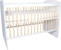 MamaLoes Karolina Ledikant - 60 X 120 Cm - Wit/Naturel - Verstelbare Bodem -Winkel Voor Babyproducten 1200x987