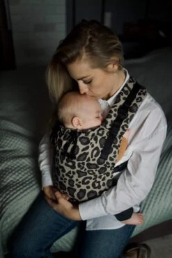 Pure Baby Love - Draagzak - Cross & Go - Panter Zwart - Maat 44/50 - 74 -Winkel Voor Babyproducten 798x1200 14