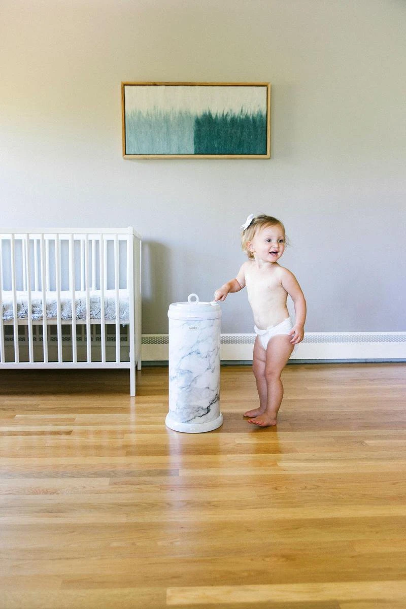 Ubbi® Ubbi Luieremmer - Marble - Metaal - Geurloos - Geen Navulcassettes Nodig 6 Ubbi® Ubbi Luieremmer - Marble - Metaal - Geurloos - Geen Navulcassettes Nodig - Afbeelding 4