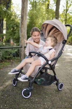 Hamilton By Yoop X1 Plus Kinderwagen - Buggy Met Monteerbare Wieg - Premium Stroller Met One Hand Folding Technologie - Nieuw, Hoger, Uitgebreider 2023 Model - Kaki - Licht, Verstelbaar, Wendbaar En Geschikt Van 0 Maanden Tot 4 Jaar -Winkel Voor Babyproducten 800x1200 353