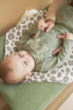 Meyco Uni Aankleedkussenhoes - 2-pack - Badstof - Forest Green - 50x70cm -Winkel Voor Babyproducten 800x1200 85