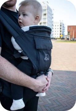 Deryan Pack Luxe Ergonomische Draagzak - Babydrager + Opbergvakjes - Zwart -Winkel Voor Babyproducten 824x1200 13