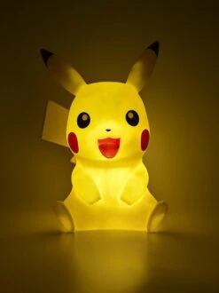 Teknofun Pokemon - LED Lamp 40 Cm - Zittende Pikachu 23 Teknofun Pokemon - LED Lamp 40 Cm - Zittende Pikachu -Winkel Voor Babyproducten 898x1200 4