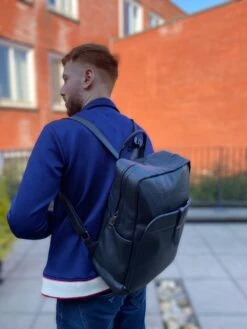 Sivayes Lilly - Modern - Luiertas - Rugzak - Met Isolerende Flessenhouder - Zwart -Winkel Voor Babyproducten 900x1200 42