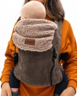 Bykay - Draagdoeken - Cover - Teddy Taupe - Winter Edition -Winkel Voor Babyproducten 960x1200 9